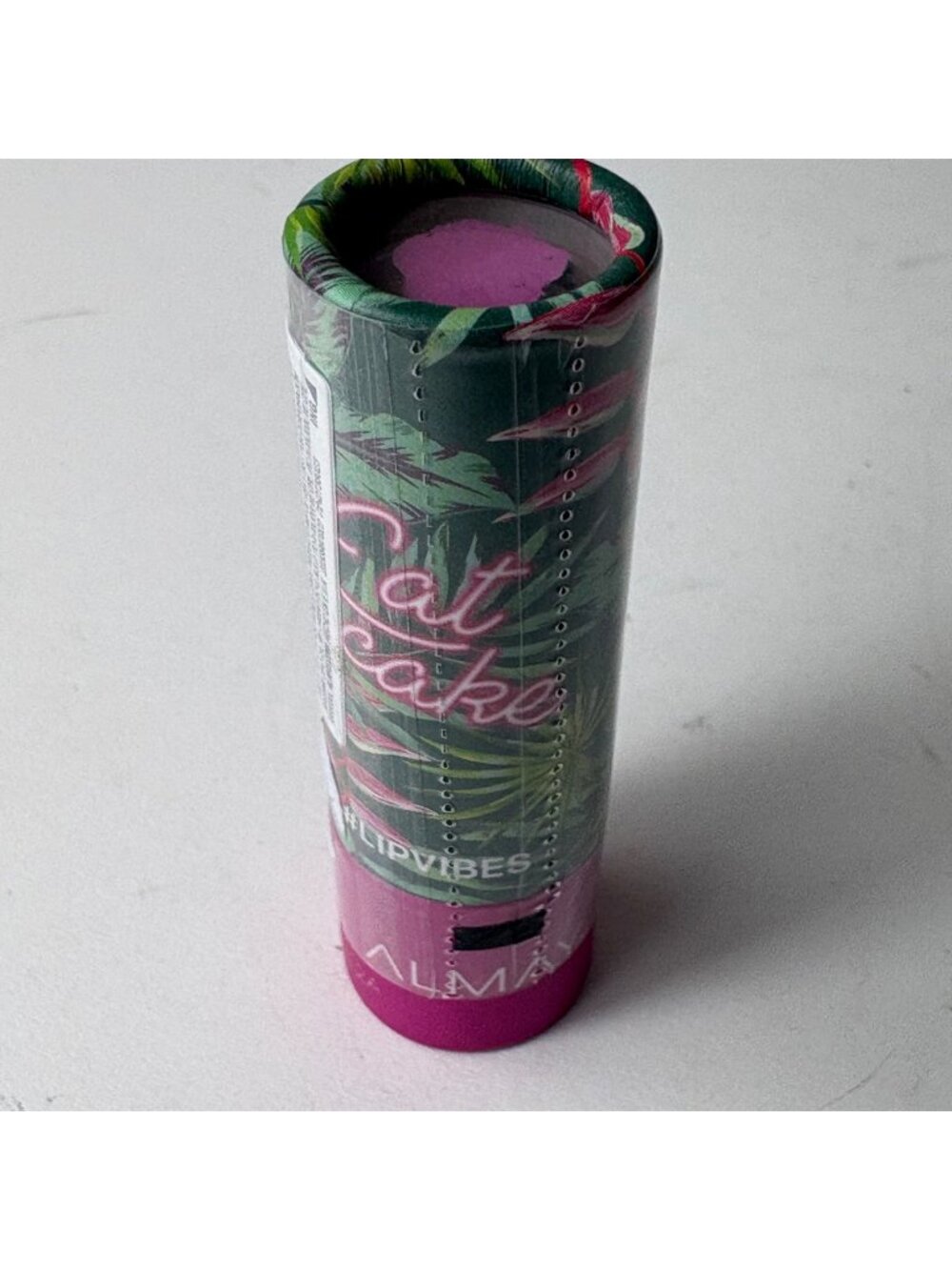 Almay Lip Vibes Lipstick Eat Cake Cream 320 0.14 Oz Pigmented Floral Case New